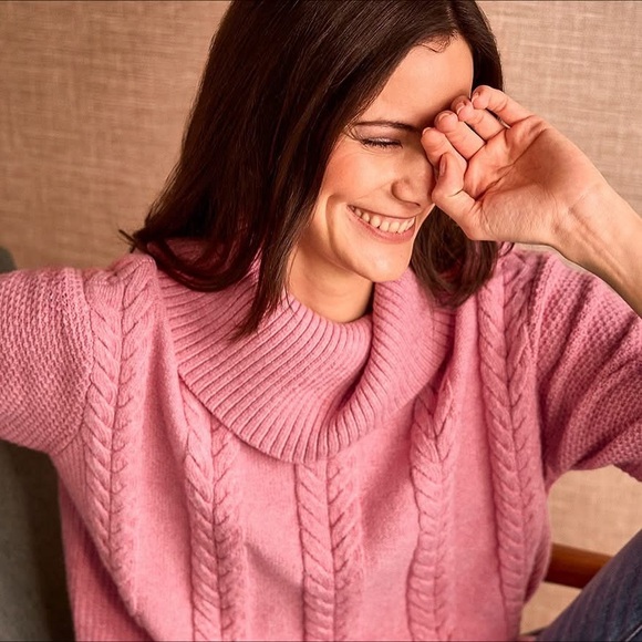 Cabi Blush Pullover - Picture 12 of 14